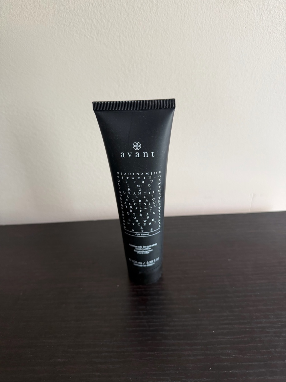 AVANT SKINCARE Ambuscade Invigorating Body Lotion